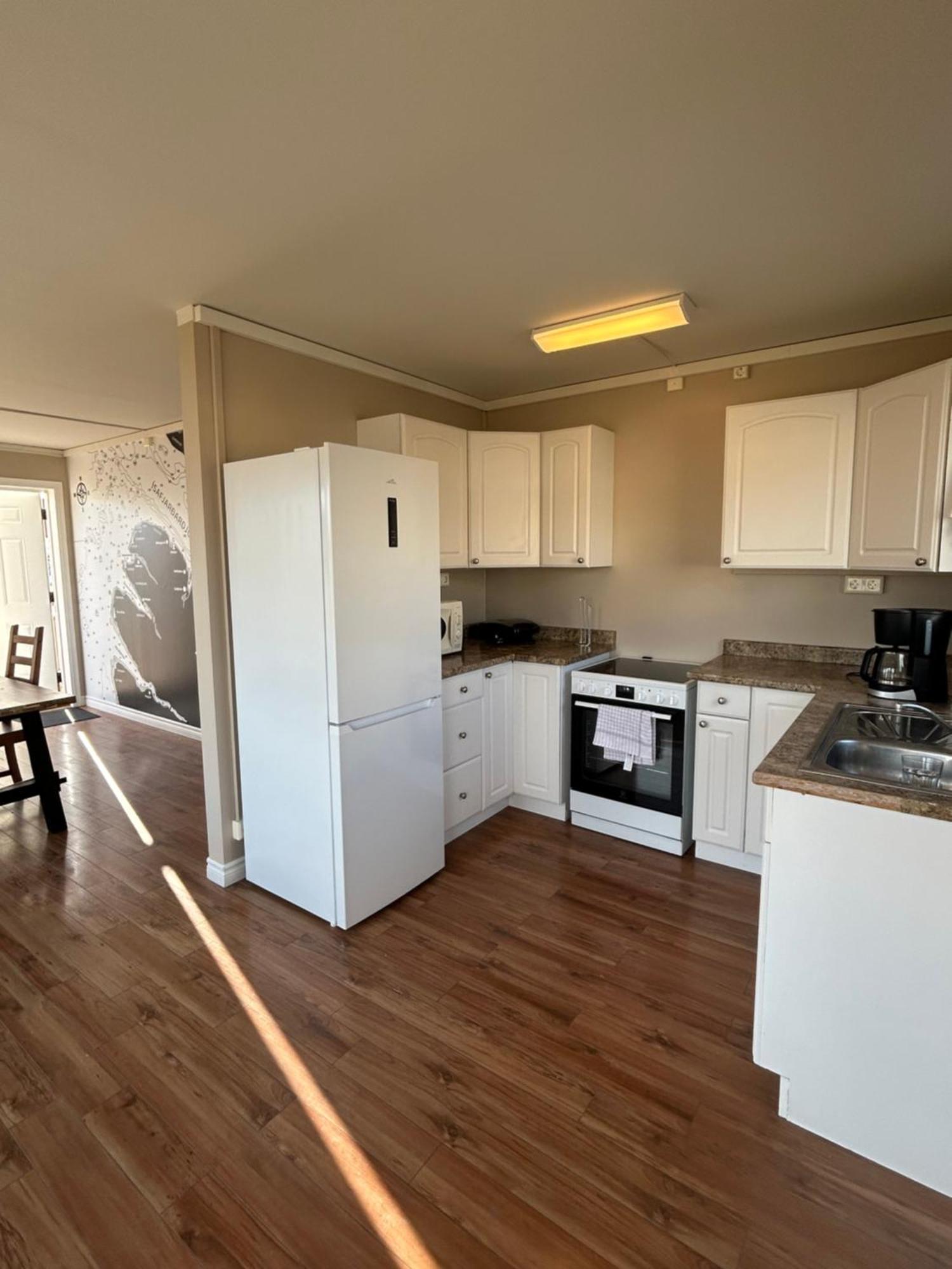 Fisk Club Cottages Flateyri - Sailor'S House 외부 사진